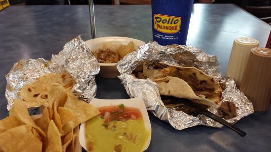 Taco Palenque South 10th